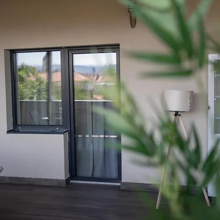 Town View Apartment *